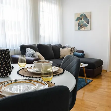 Flexible Selfcheckins 52 - Zagreb - Parking - Loggia Apartment Exterior photo